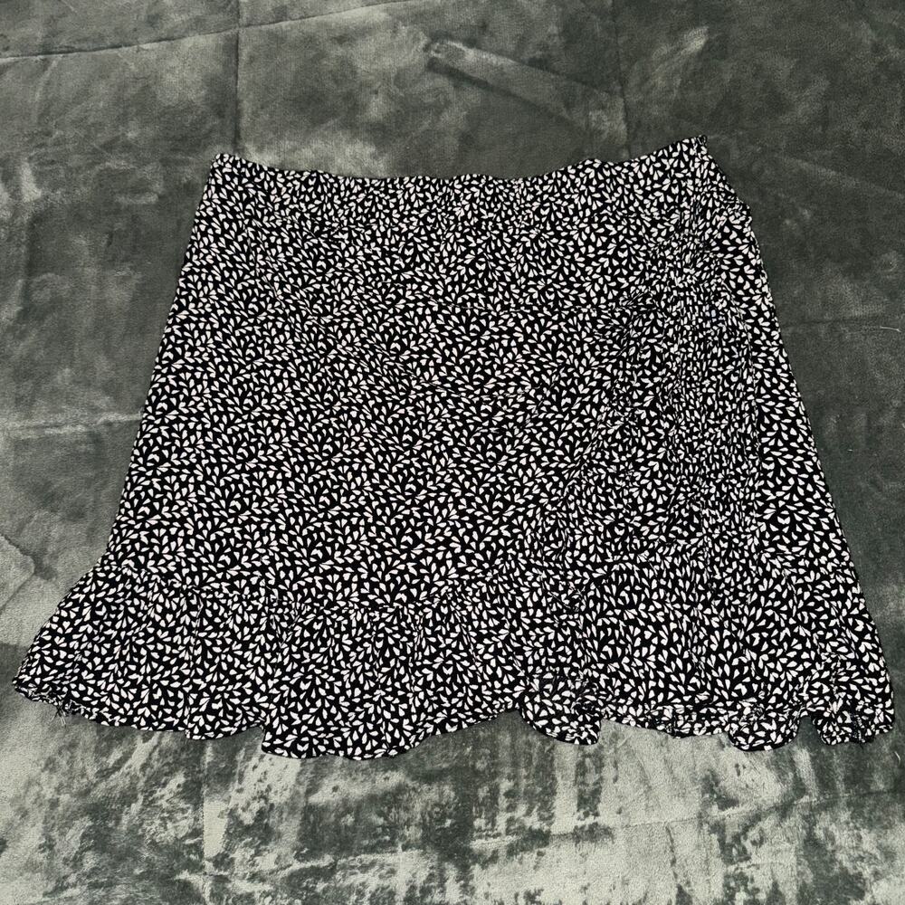Arula Wrap Mini Skirt Women’s X Black White Floral Print Rayon Ruffle Hem Boho